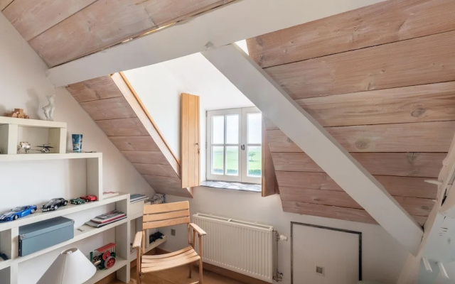 Premium Farmhouse in Nieuwmunster With Pool