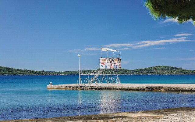 Stunning Home in Jadrija With Wifi and 2 Bedrooms