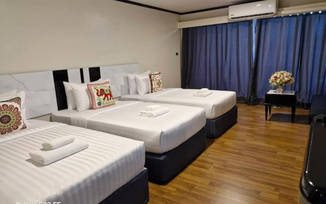 Town In Town Garden Resort