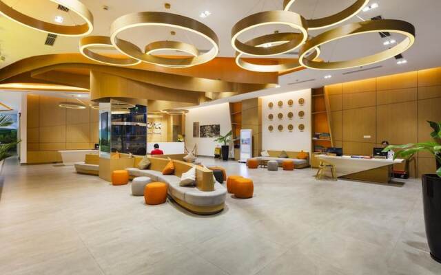 Parama Apartments Balcony Beachfront