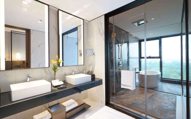 Wyndham Grand Yangon Hotel