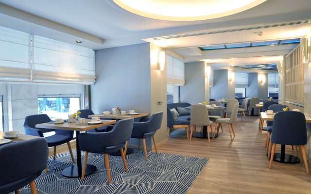 Melia Athens