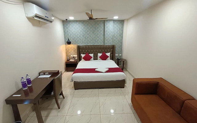Hotel Akshay Grand