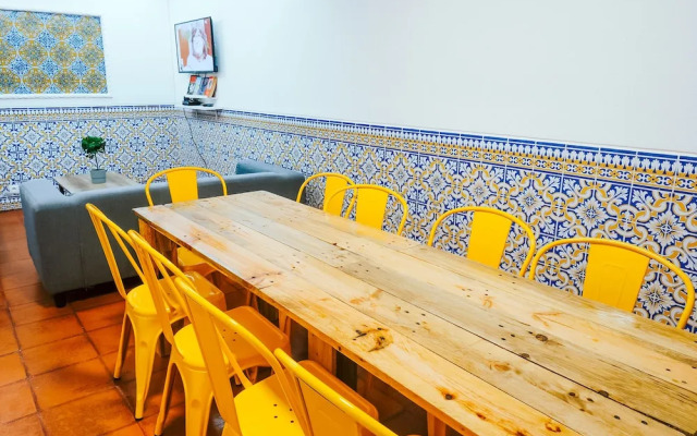 Help Yourself Hostels - Restelo