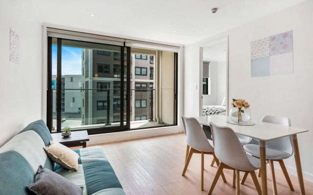 Central Auckland Modern 2 BR Apt