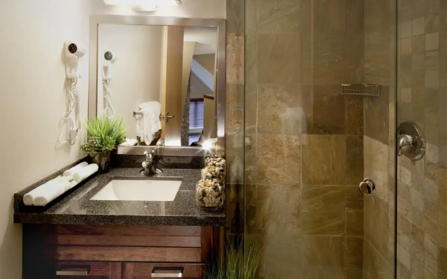 Executive - The Inn at Whistler Village