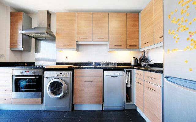 A Charming and Luxurious 2BR Flat on Walthamstow