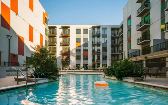 Sonder by Marriott Bonvoy Mill Ave Apartments Tempe