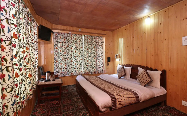Oyo 18770 Hotel Indian Palace
