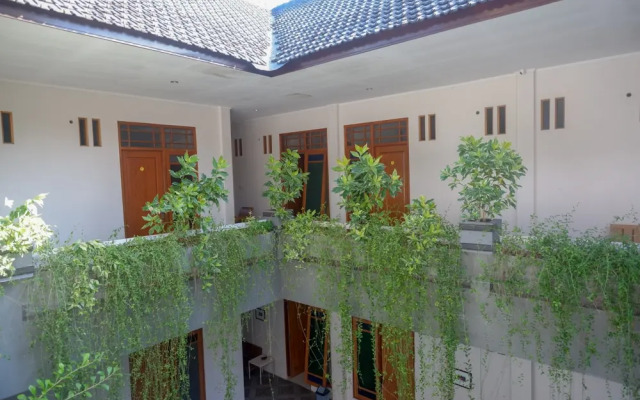 Urbanview Hotel Blok O International by RedDoorz