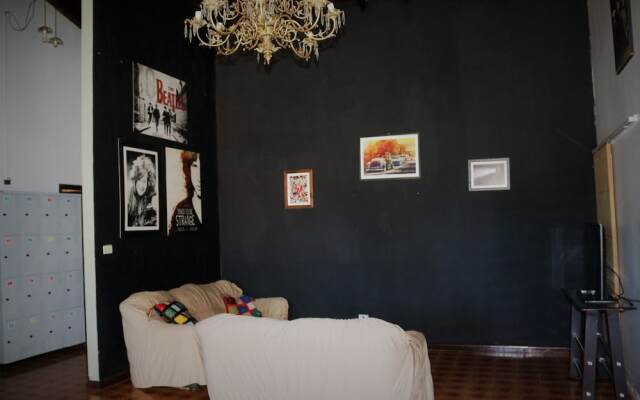 Manga Rosa Hostel