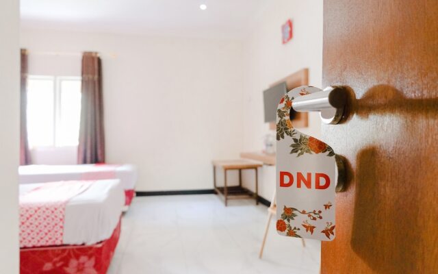 OYO 888 Grand Ijen Guest House