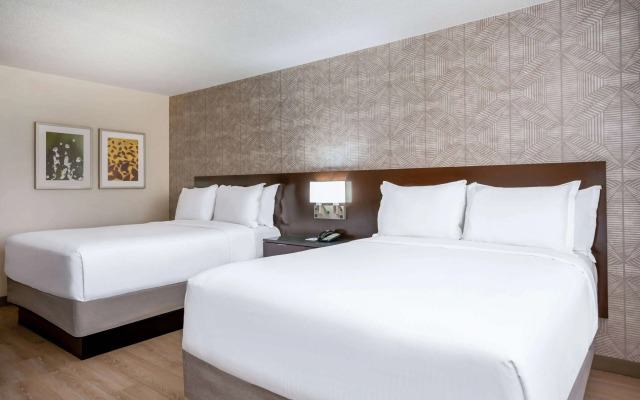 Wyndham Indianapolis Airport