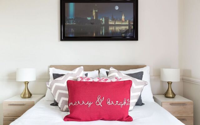 Luxurious Hammersmith Apartment
