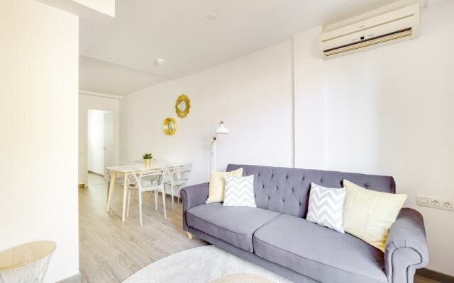 Wonderful Renovated 1 Bed With Terrace