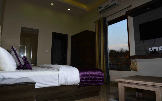 Hotel Kangra Rodeway Inn
