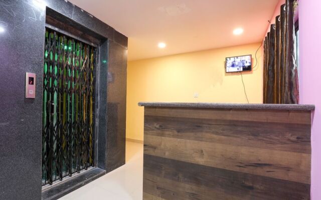 OYO 13569 Virat Residency