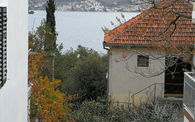 Apartment Brigita Rogoznica