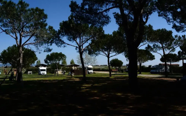 Area Di Sosta La Pineta Caravan Park