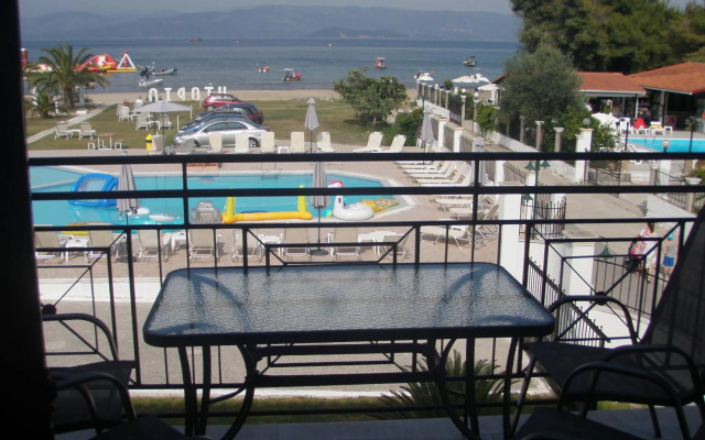 UMBRELLA BEACH APARTMENTs