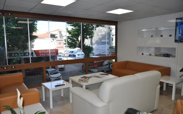 Merkez Otel