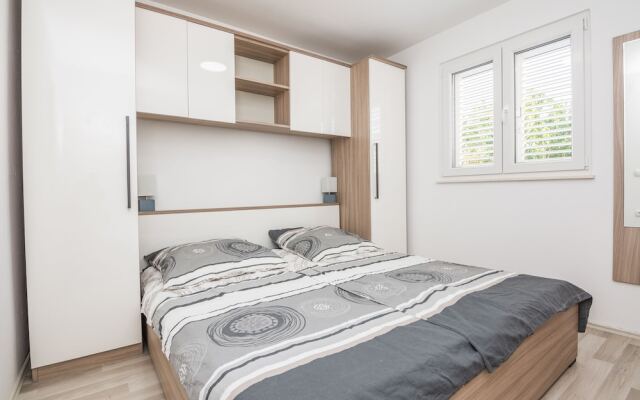 Apartments Loncar