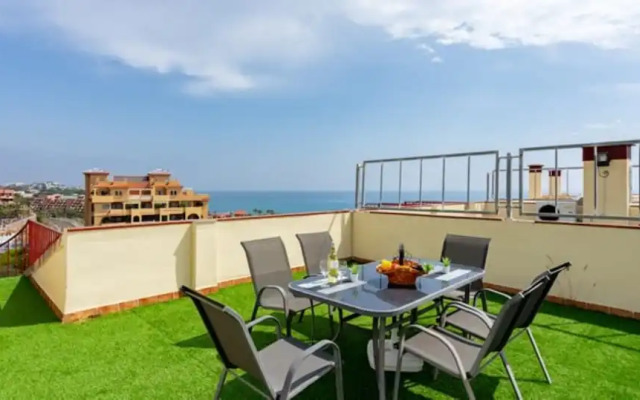Apartment - 2 Bedrooms with Pool, WiFi and Sea views - 107993