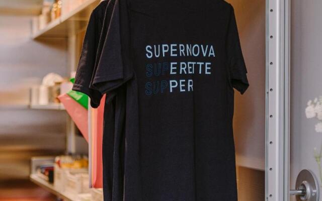 Supernova Hotel