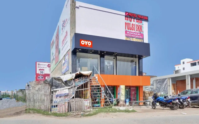 Oyo Flagship 700919 Hotel Tulsi Inn
