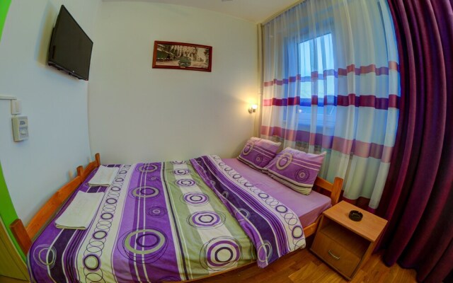 Rooms And Apartments S