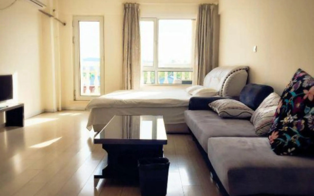Jinhai Fengqing Holiday Hostel