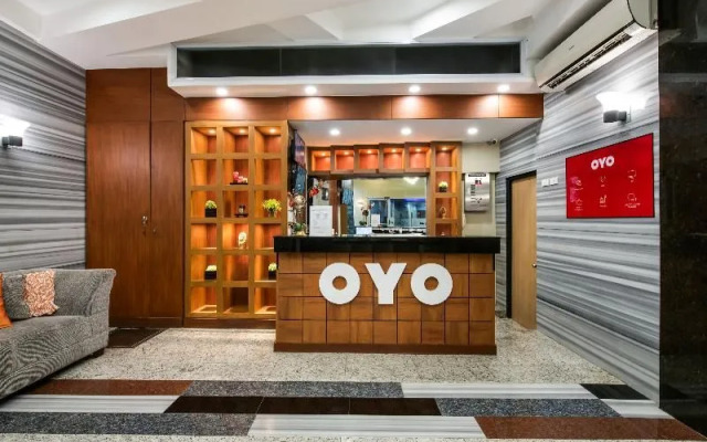 Oyo 207 Bay Area Suites Near Philippine General Hospital