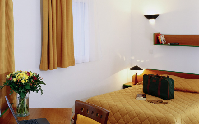 Aparthotel Adagio Access Paris Maisons-Alfort