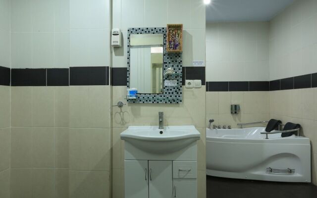 RedDoorz Kartika Plaza 2