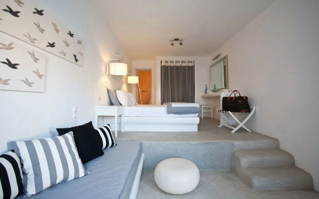 Blue Sand Boutique Hotel & Suites