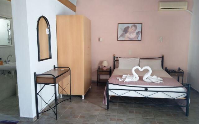 Amaranthos Skiathos View