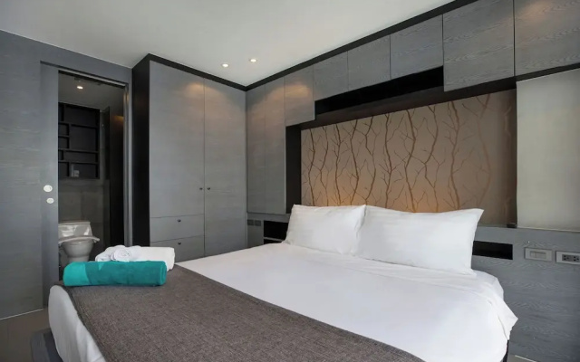 Citygate 2 BR Pool View P503-4