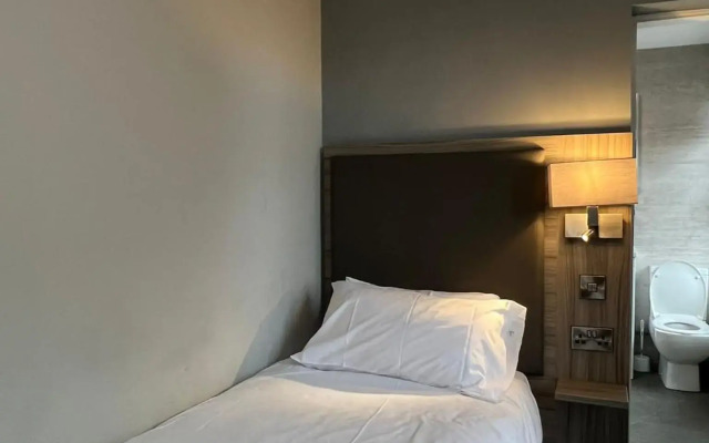 St Andrews Town Hotel