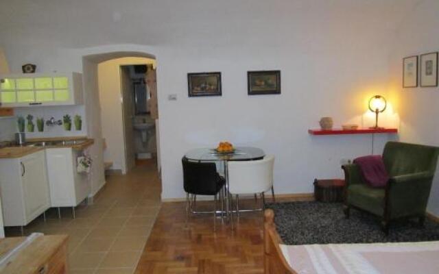 Toldi Apartman