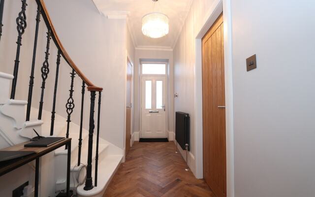 Dollar Apartments at 41