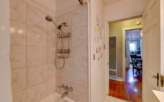 Memphis Vacation Rental, 7 Mi to Downtown!