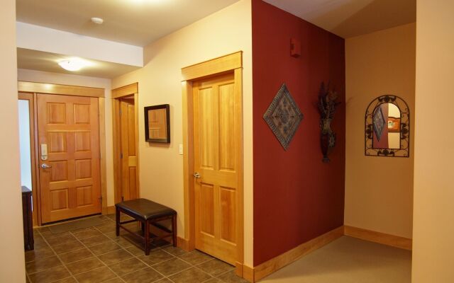 Mountain Town Properties Cascade Lodge 2E