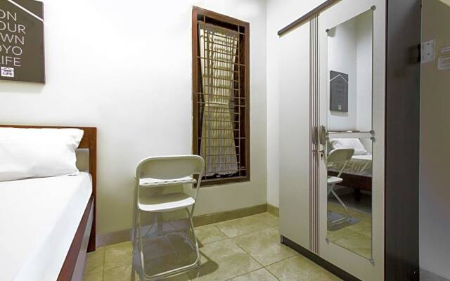 OYO Life 3451 Kost Shavero