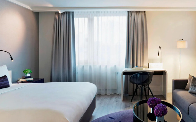 Renaissance®  Vienna Schönbrunn Hotel