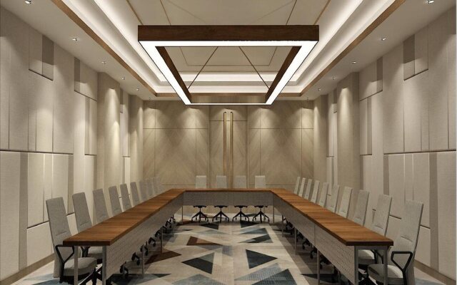 HARRIS Suites Puri Mansion Jakarta