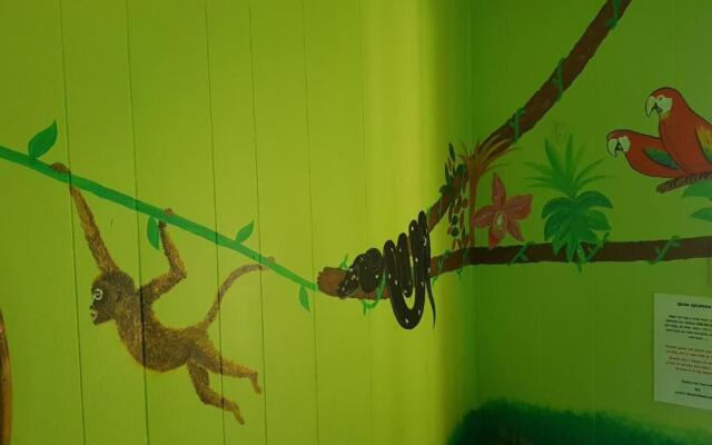 Alice's Secret Travellers Inn