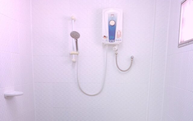 Pandinthong Apartment