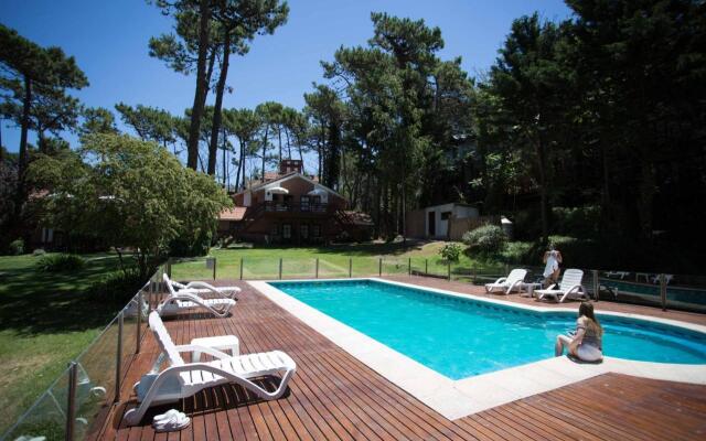 Posada del Bosque By HS