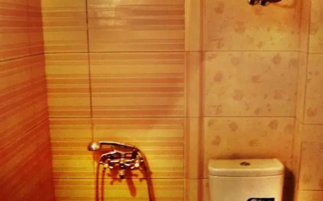 Retro - 19th Century Guest House