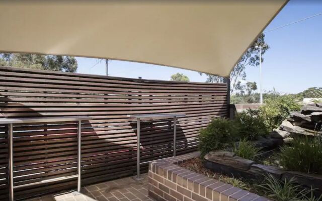 Melton Hotel